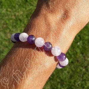 Bracelet-pierre-en-amethyste-et-améthyste-lavande-8-mm-sur-soi