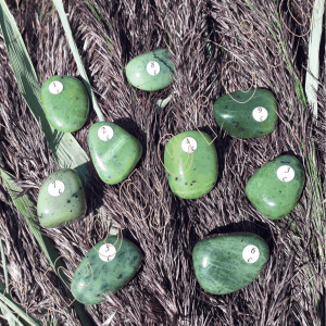 jade-nephrite-Canada-10-a-19.9g-adelyne-enegercia