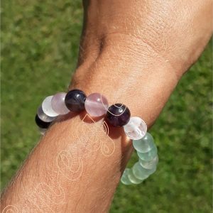 Bracelet-fluorite-cristal-de-roche-grave-adelyne-enegercia-poignet-2
