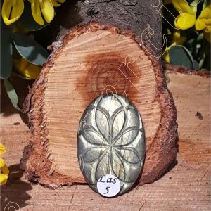 labradorite-sculptee-madasgacar-inde-adelyne-enegercia-las5