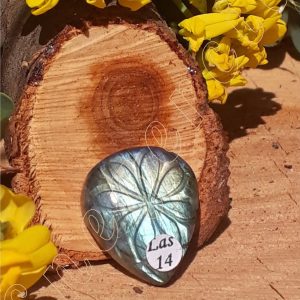 labradorite-sculptee-madasgacar-inde-adelyne-enegercia-las14-3