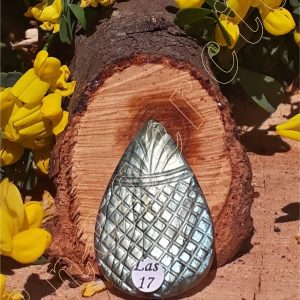 labradorite-sculptee-madasgacar-inde-adelyne-enegercia-las17-3