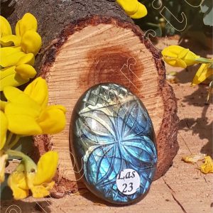 labradorite-sculptee-madasgacar-inde-adelyne-enegercia-las23-1