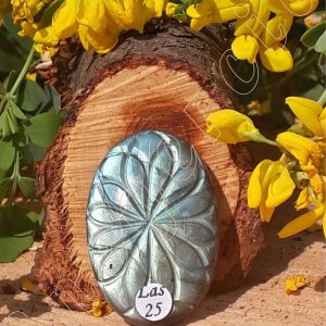 labradorite-sculptee-madasgacar-inde-adelyne-enegercia-las25-2