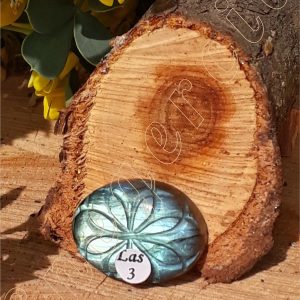 labradorite-sculptee-madasgacar-inde-adelyne-enegercia-las3-1