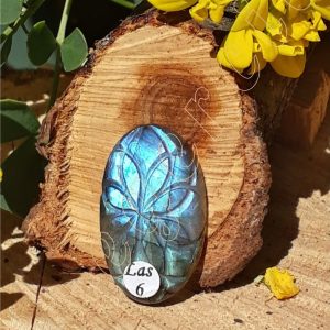 labradorite-sculptee-madasgacar-inde-adelyne-enegercia-las6-3