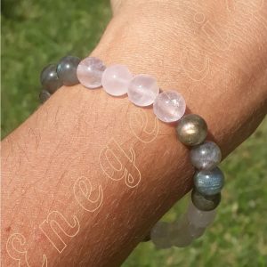 Bracelet-quartz-rose-labradorite-adelyne-enegercia-poignet-1