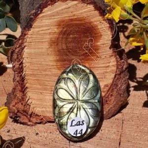 labradorite-sculptee-madagascar-inde-adelyne-enegercia-las44-3