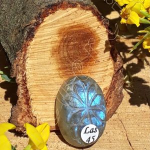 labradorite-sculptee-madagascar-inde-adelyne-enegercia-las45-2