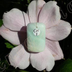 pendentif-calcite-des-caraibes-aragonite-bleue-adelyne-enegercia-ccc1-1