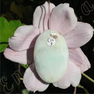 pendentif-calcite-des-caraibes-aragonite-bleue-adelyne-enegercia-ccc5-2
