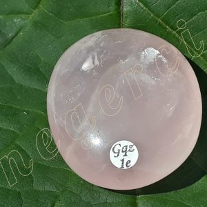 galet-quartz-rose-asterie-madagascar-adelyne-enegercia-1e-2