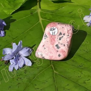 Rhodonite-roulee-du-Bresil-1f-adelyne-enegercia