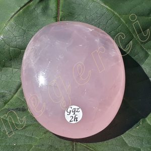 galet-quartz-rose-asterie-madagascar-adelyne-enegercia-2h