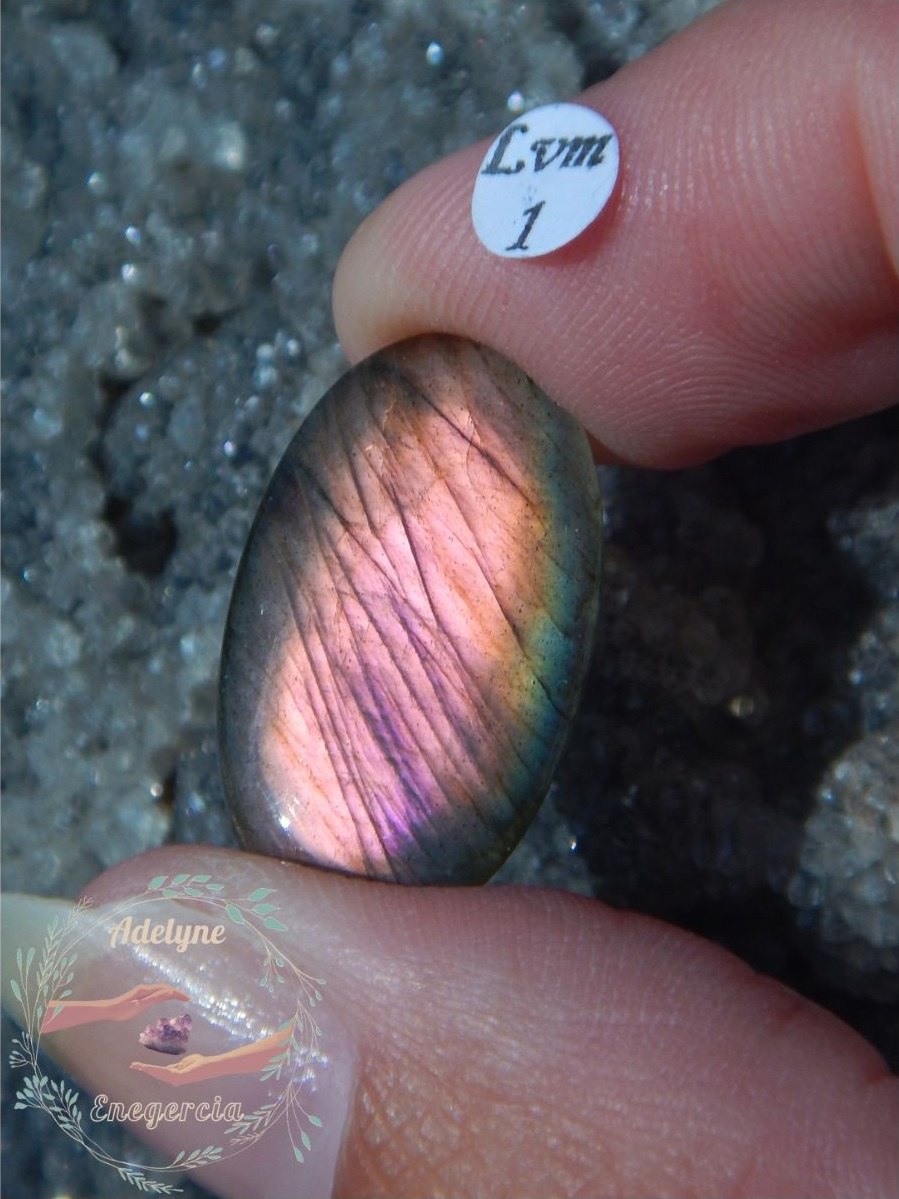 Cabochon-labradorite-violette-mordoree-inde-adelyne-enegercia-lvm1-3