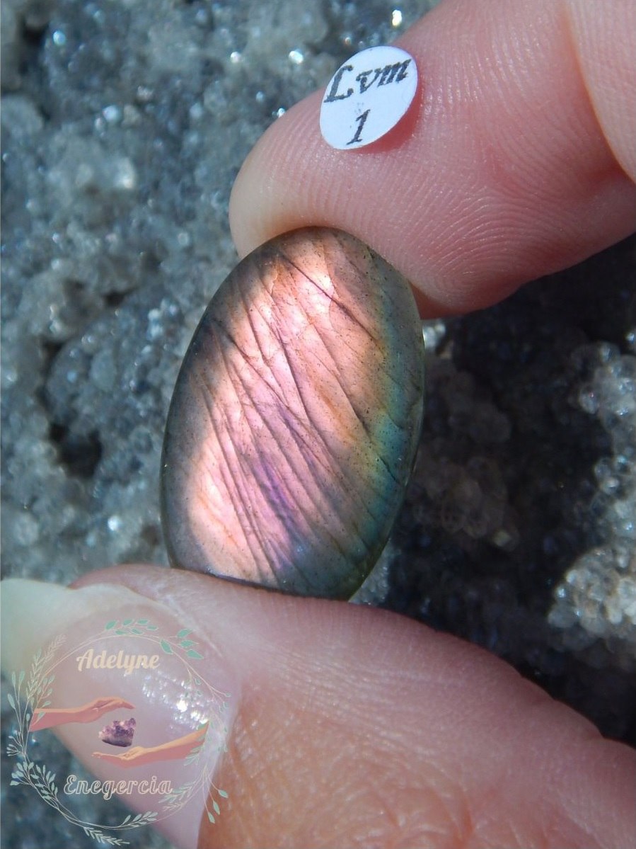 Cabochon-labradorite-violette-mordoree-inde-adelyne-enegercia-lvm1-4