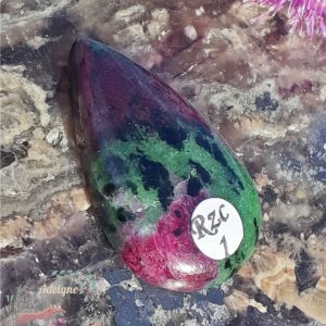 Cabochon-rubis-sur-zoisite-tanzanie-adelyne-enegercia-Rzc1-5
