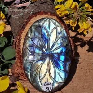 labradorite-sculptee-madagascar-inde-adelyne-enegercia-las80-1