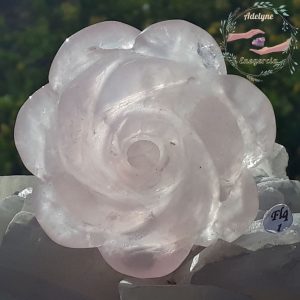 fleur-quartz-rose-sculptee-adelyne-enegercia-ffq-1-4