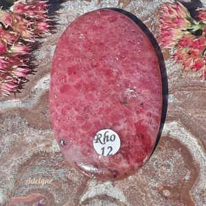 Cabochon-rhodonite-madagascar-adelyne-enegercia-Rho12-2