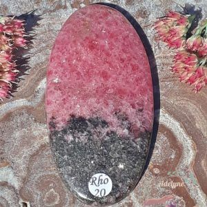 Cabochon-rhodonite-madagascar-adelyne-enegercia-Rho20