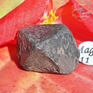 cristal octaèdre de Magnétite Brésil adelyne enegercia mag 11 3